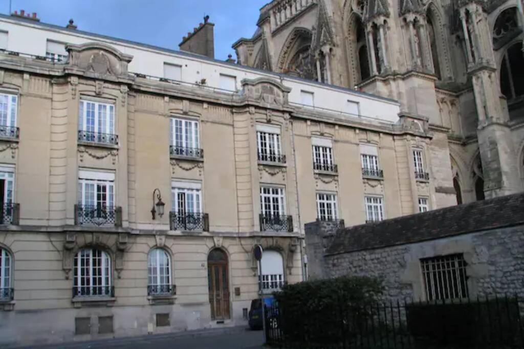 Appartement Hyper Centre Cathédrale à Reims Extérieur photo