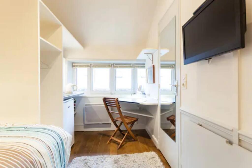 Appartement Hyper Centre Cathédrale à Reims Extérieur photo